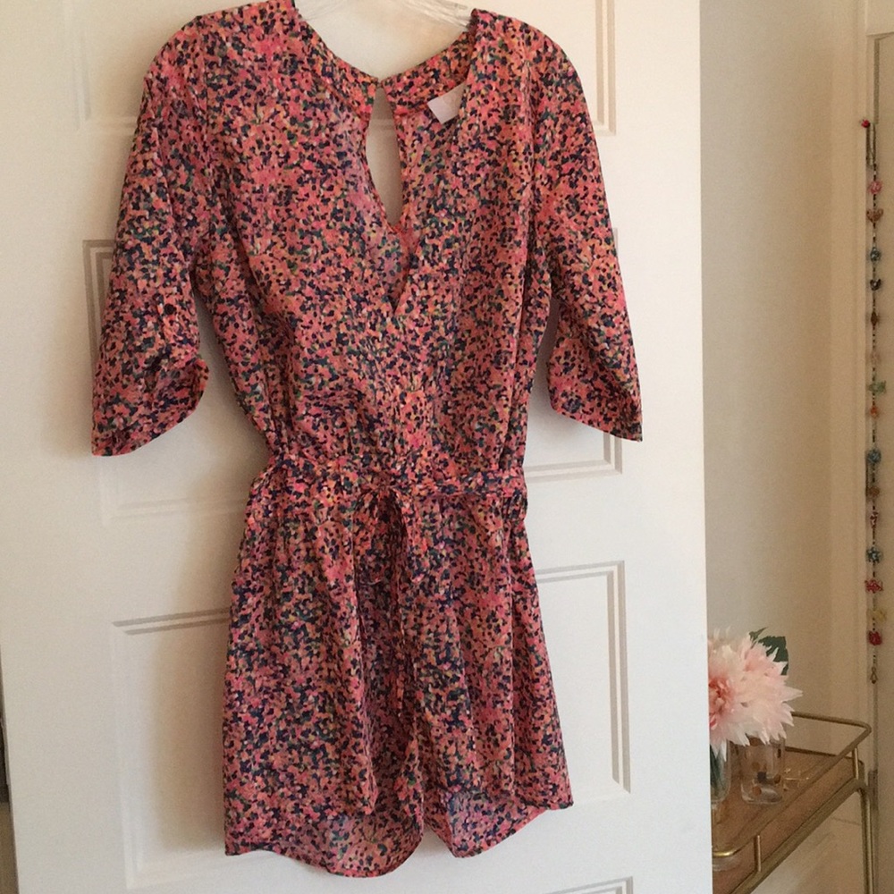 Deep V waist tied romper